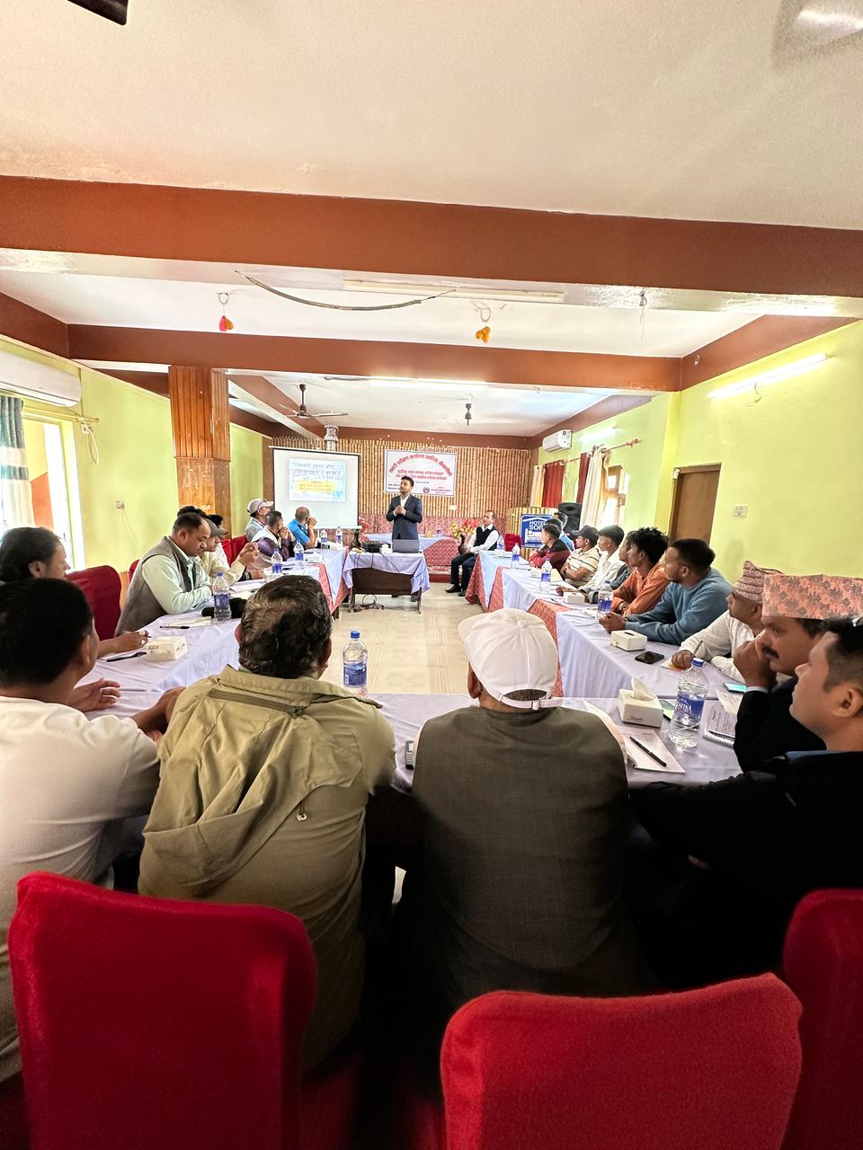 मिति: २०८१।१२।०९ गते धनगढी, कैलालीमा आयोजना गरीएको ड्राईभिङ स्कुल लगायत सरोकारवालाहरु संग सवारी प्रदुषण सम्बन्धि सचेतना कार्यक्रम ।